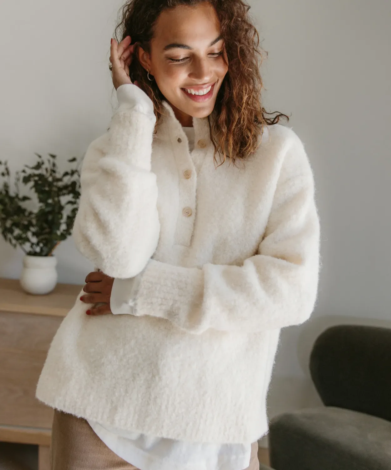 Hot Boucle Button Pullover Women Extended Sizes