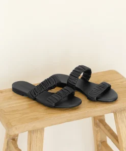 New Leather Dune Sandal Women Swim & Beach