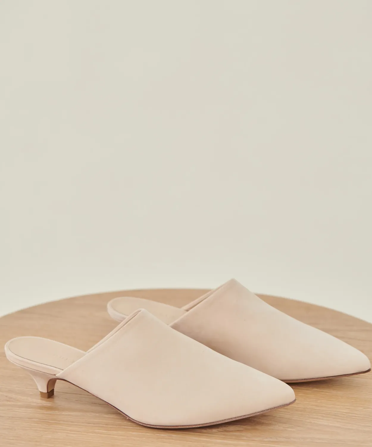 Hot Oiled Leather Kitten Heel Mule Women Heels