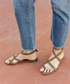 Sale Oiled Leather Strappy Sandal Women Swim & Beach