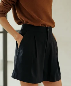 Discount Pleated Short Women Shorts