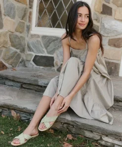 Hot Raffia Crossover Sandal Women Swim & Beach